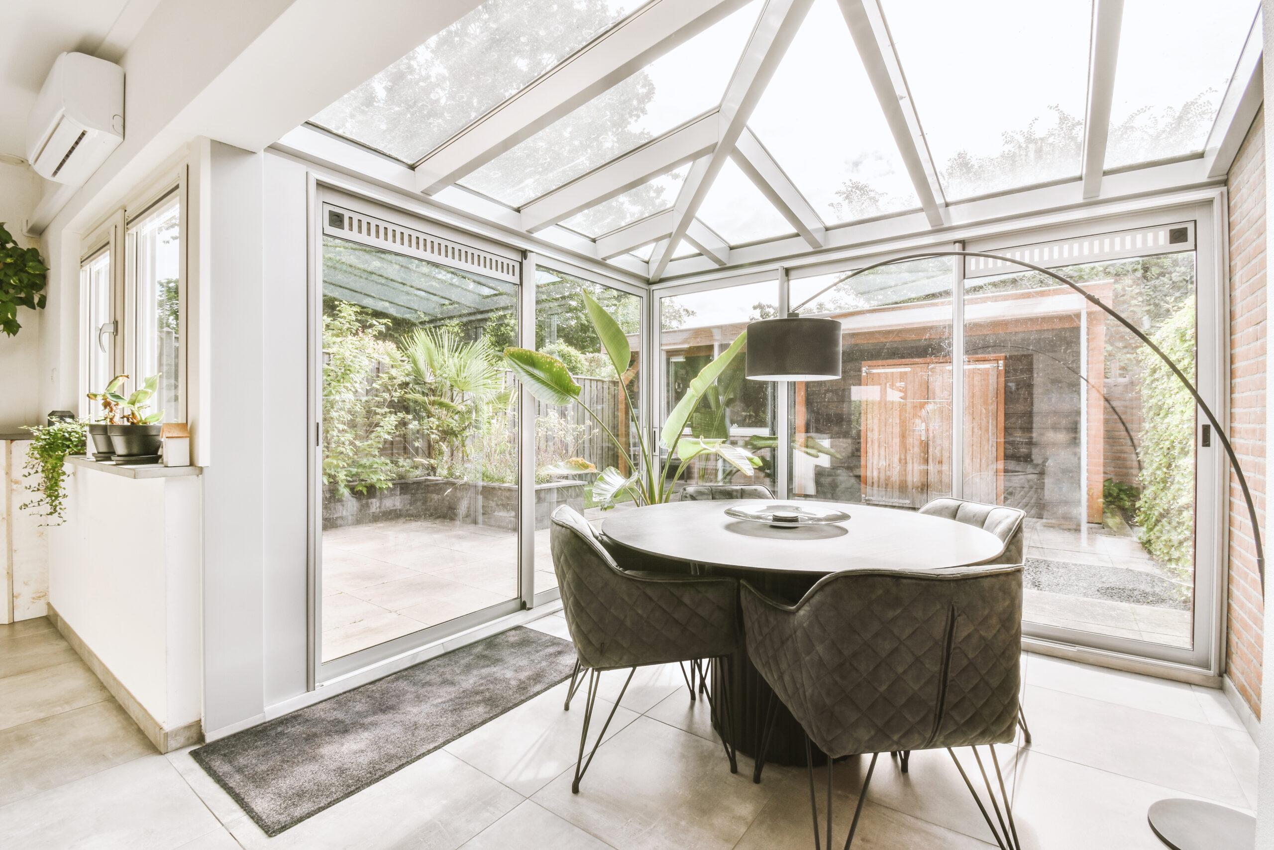 Sunroom Repair vs Replacement: What Your Sunroom Needs